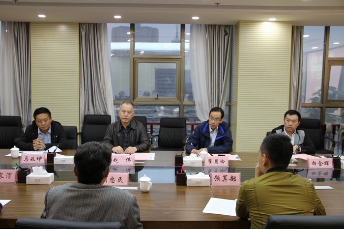 2016-10-27呼倫貝爾城投集團(tuán)來訪交流 014.jpg